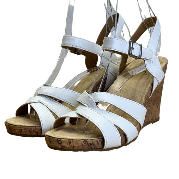 B.O>C Women’s White With Adjustable Strap & Cork Wedges Apple Sandal Size 8M - Picture 3 of 10